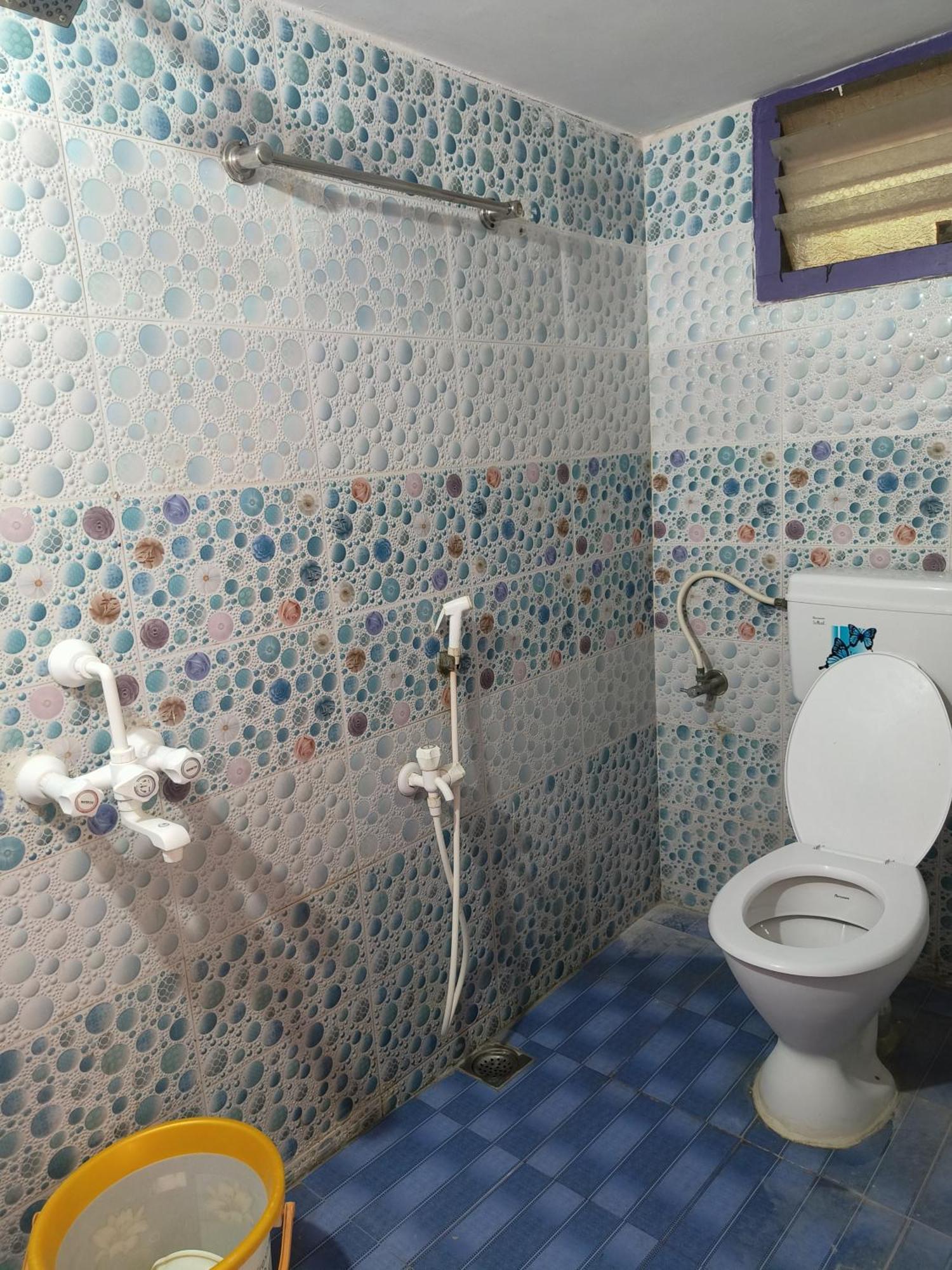 Liya Guest House Tiruvannāmalai Exteriör bild